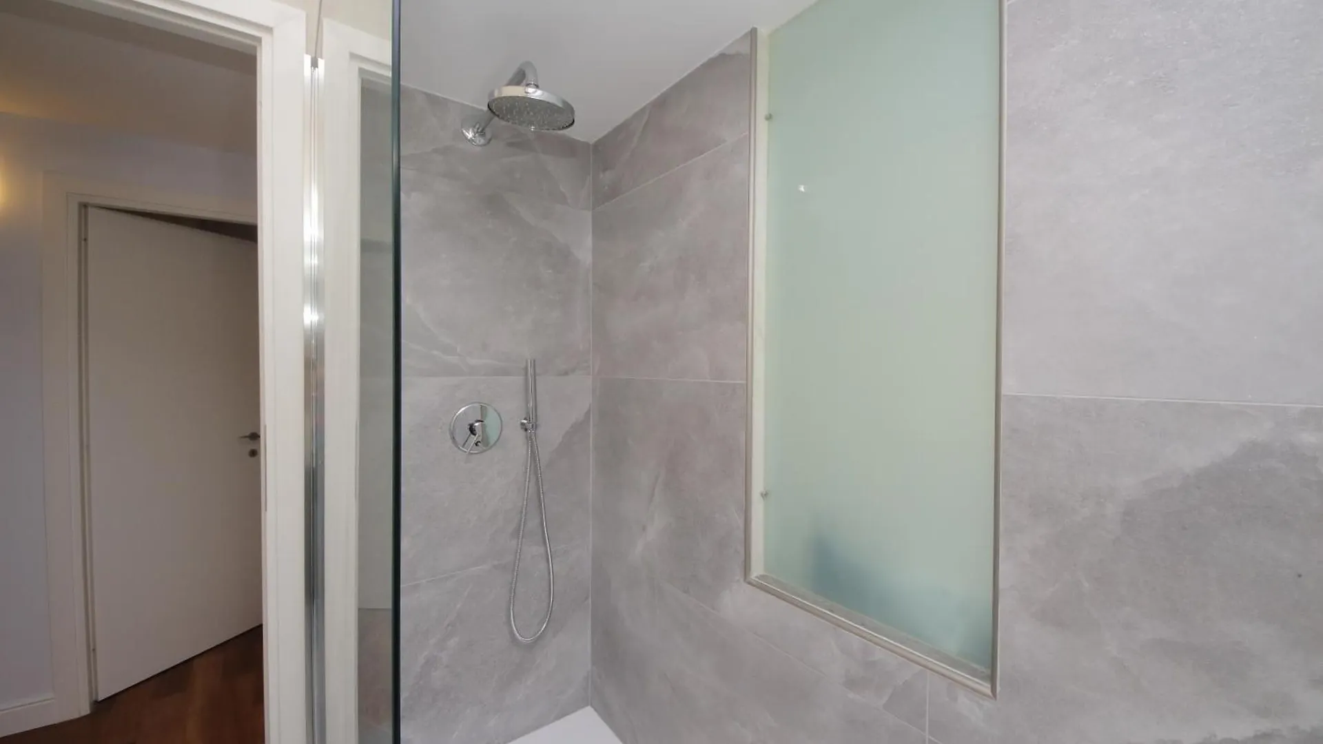Ych-Stylish 3 Bedrooms Apartment Near Vatican Rome 0*,