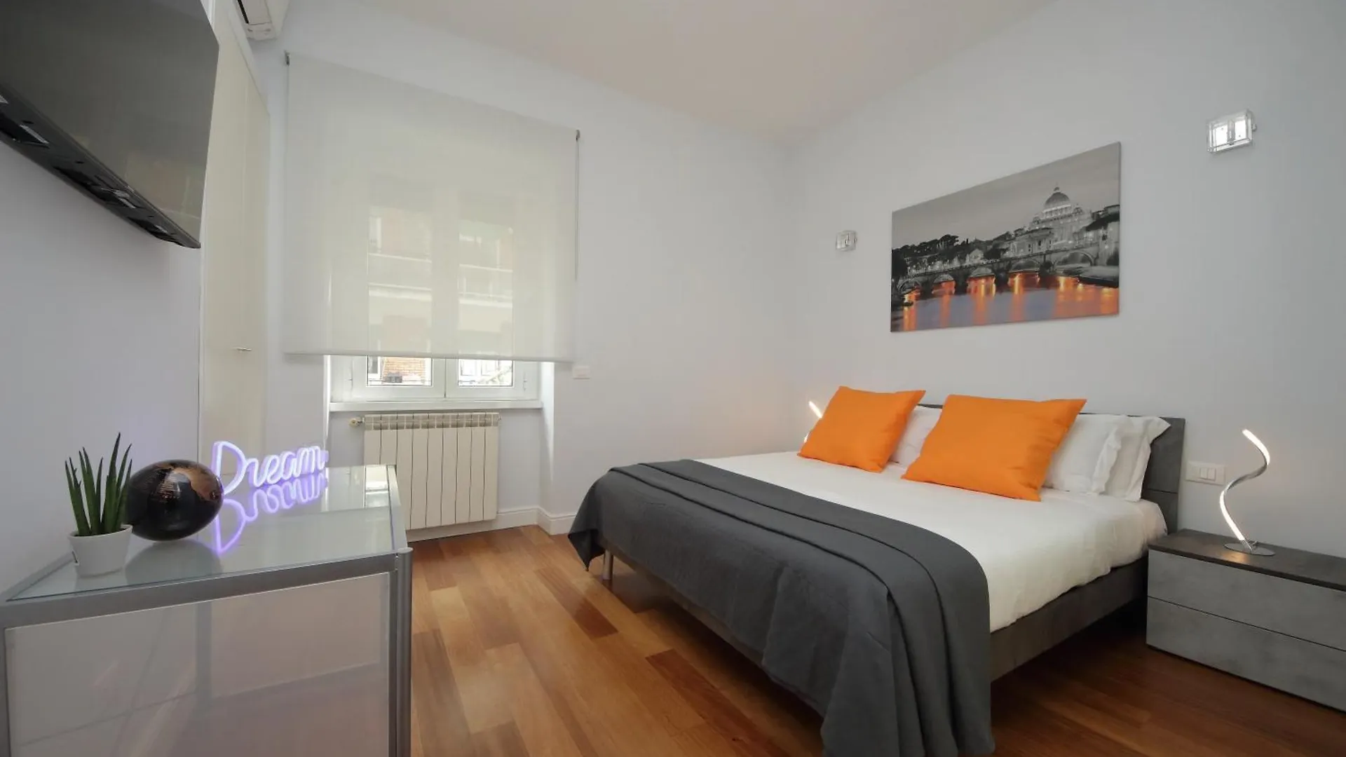 Ych-Stylish 3 Bedrooms Apartment Near Vatican Rome 0*,  Italy